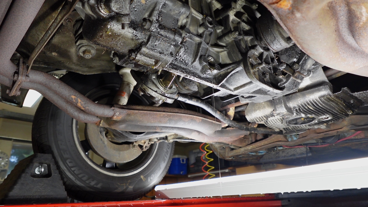 1973 Porsche Project 914 Remove Engine-Trans 11-5
