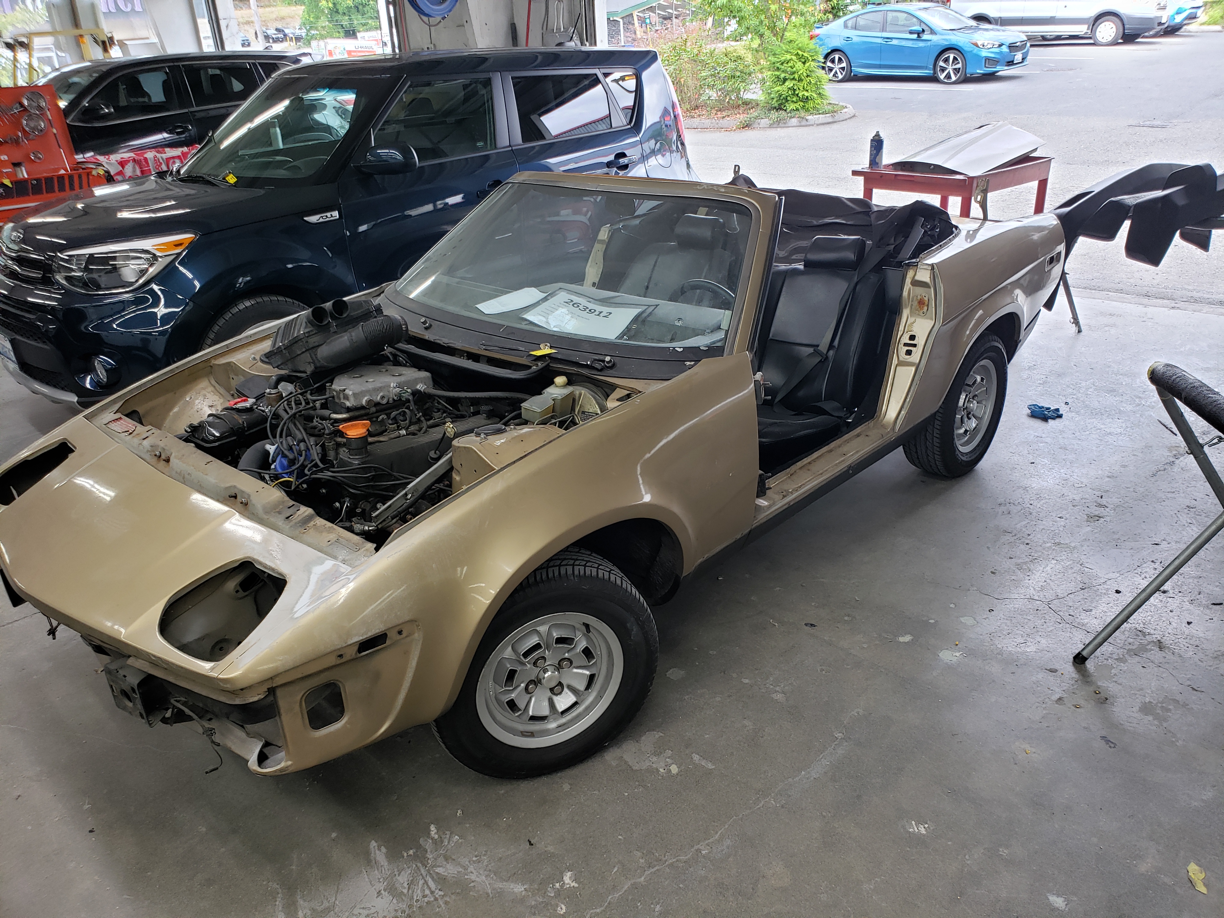1980 Triumph TR8fi Bodywork 1-22