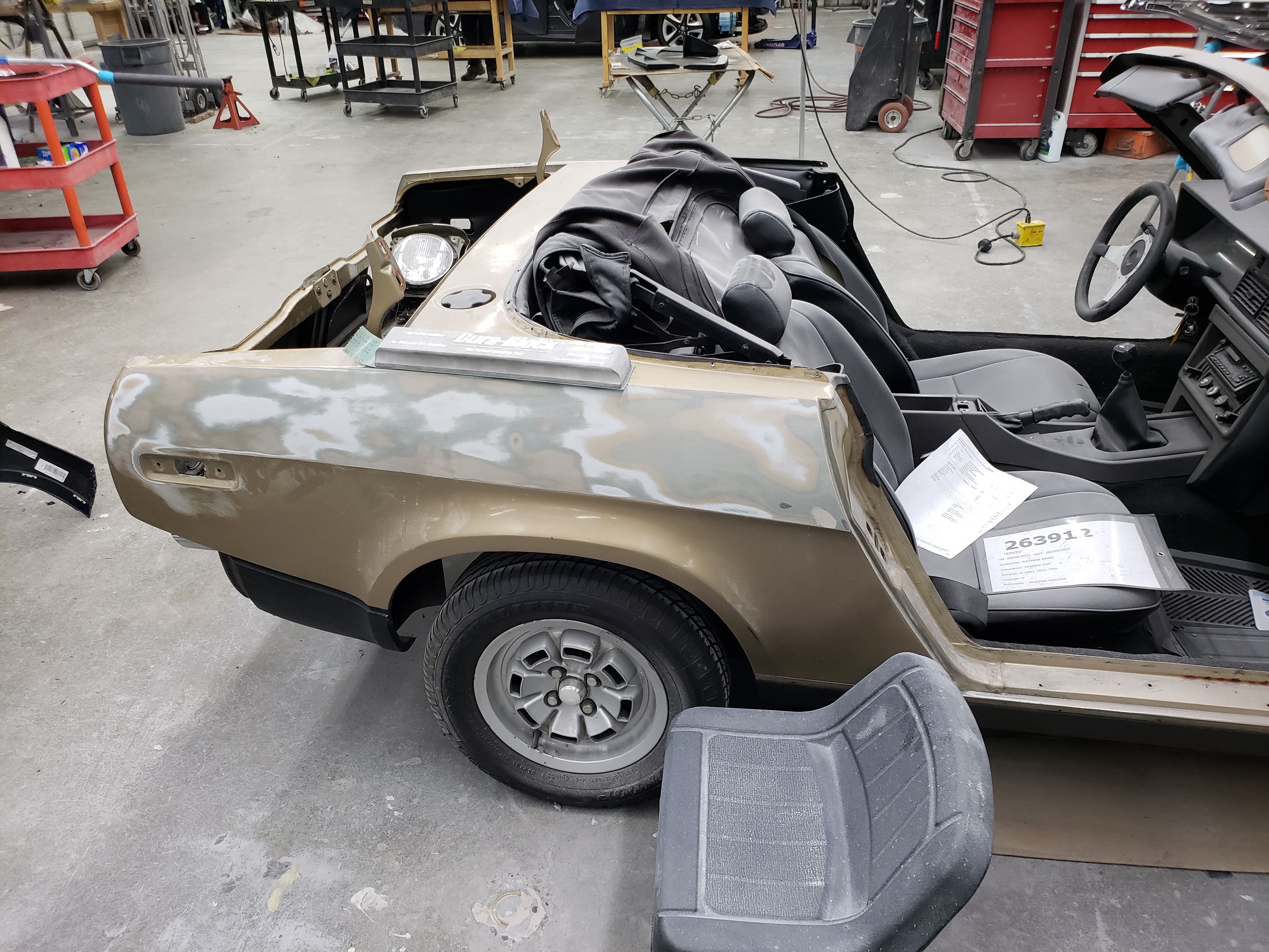 1980 Triumph TR8fi Bodywork 1-31