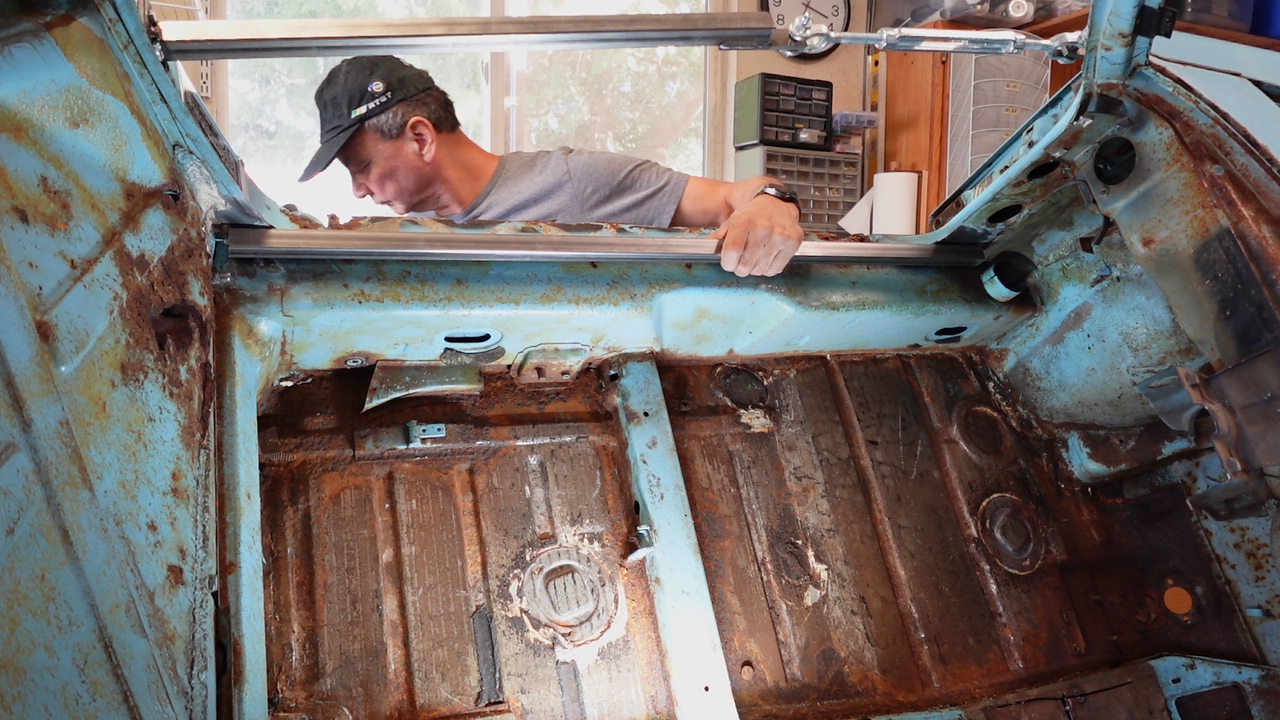1973 Porsche Project 914 Door Jam Bracing 11-39